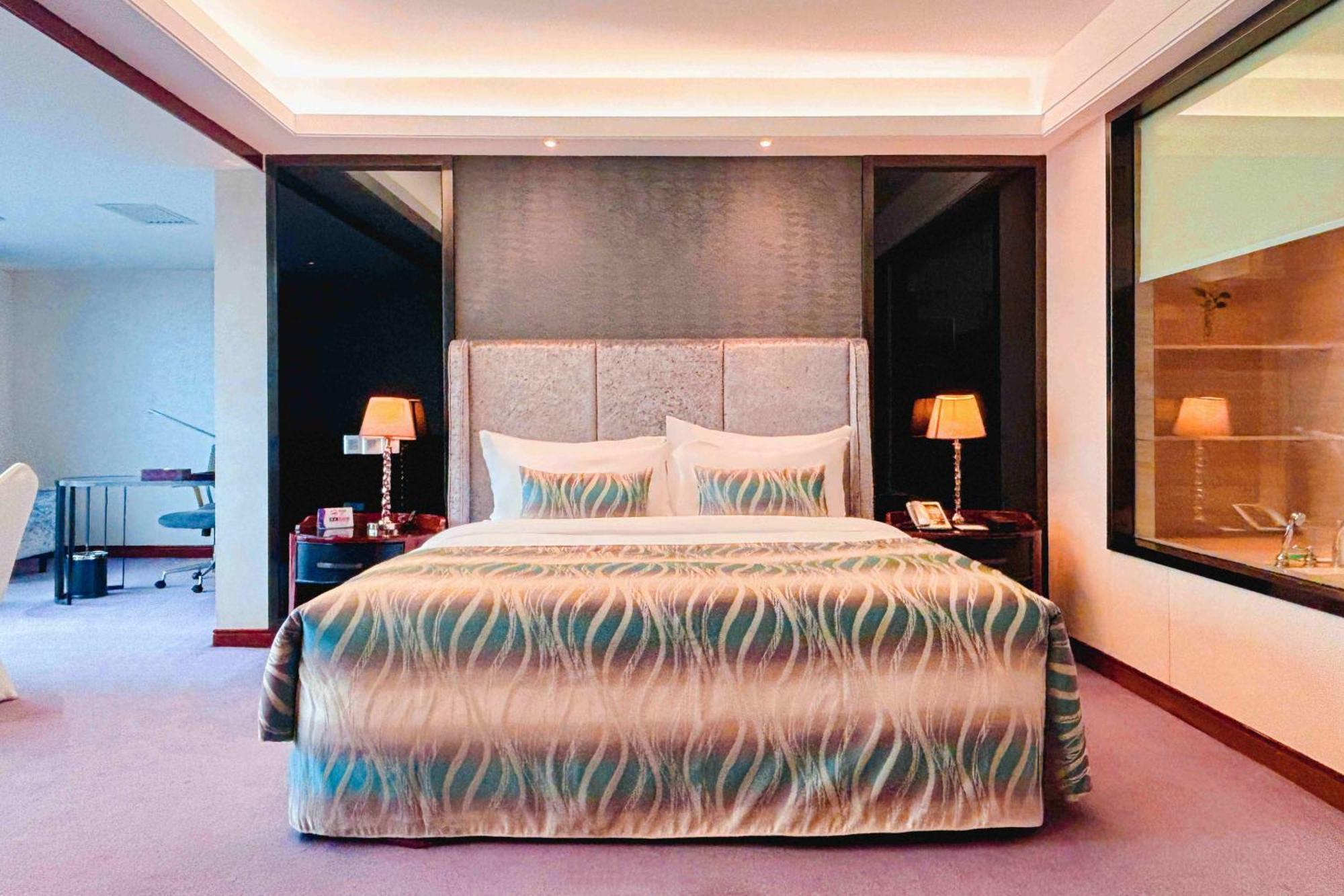Sentosa Hotel Shenzhen Feicui Branch, Enjoy Tropical Swimming Pools And High-Class Fitness Club ภายนอก รูปภาพ